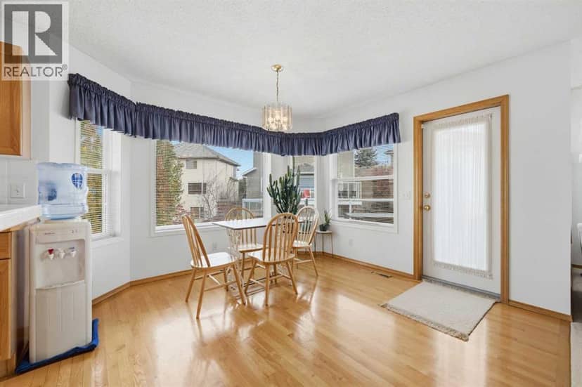 614 Sierra Madre Court SW, Calgary, photo 7