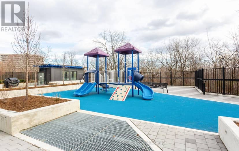 1307 - 204 Burnhamthorpe Road E — photo 40 of 40