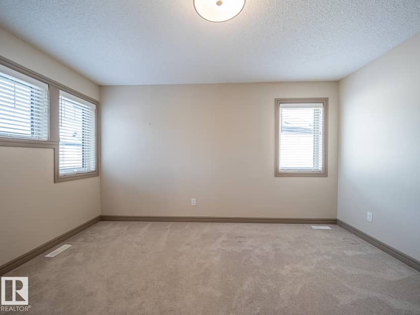 97 Astoria PT — photo 17 of 35