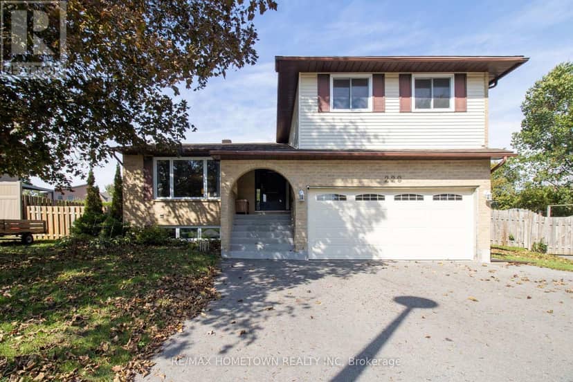 229 Colonel Douglas Crescent — photo 1 of 40