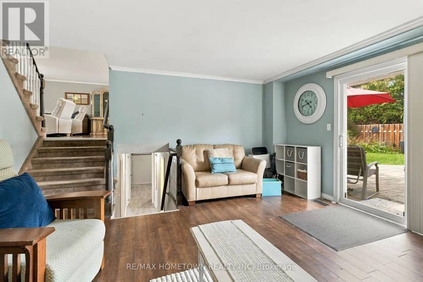 229 Colonel Douglas Crescent — photo 18 of 40