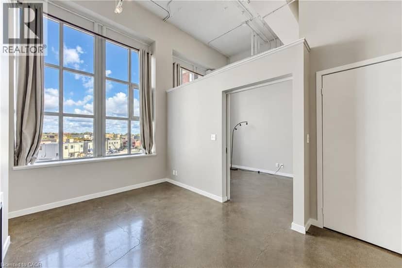404 KING Street W Unit# 405 — photo 19 of 40
