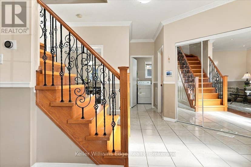 671 Twain Avenue, Mississauga, photo 7