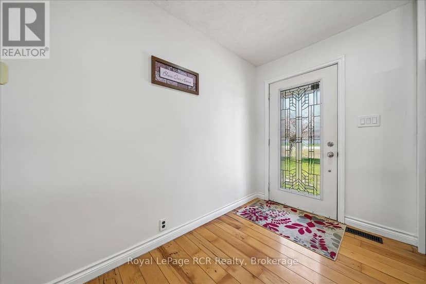 717906 6 Highway — photo 5 of 40