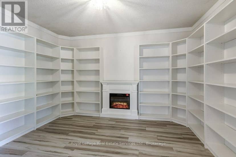 22 Daffodil Crescent, Hamilton, photo 7