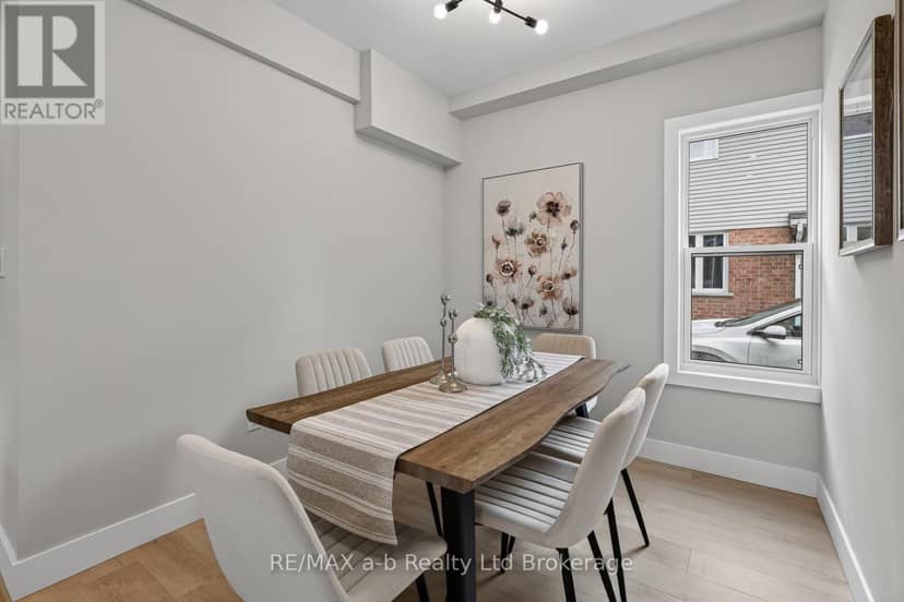 91 Winniett Street — photo 14 of 37
