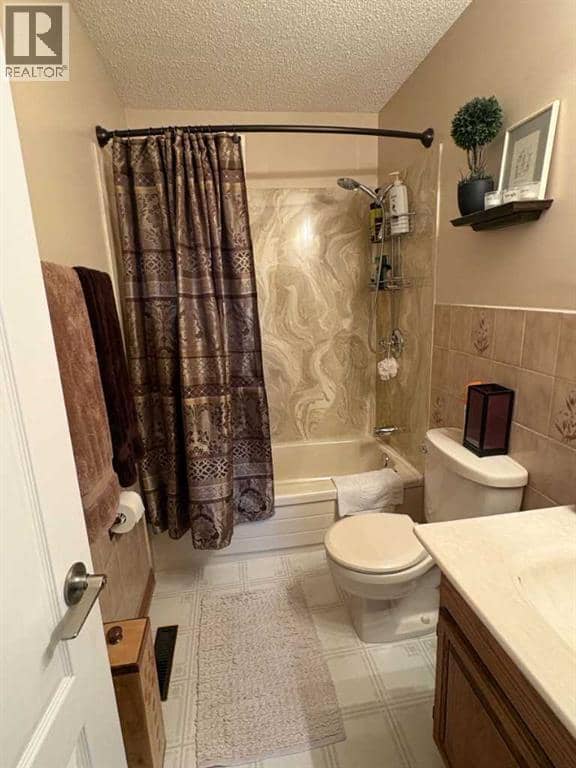 1623 Rouleau Crescent SE — photo 16 of 19