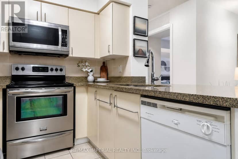 2903 - 4968 Yonge Street, Toronto, photo 7