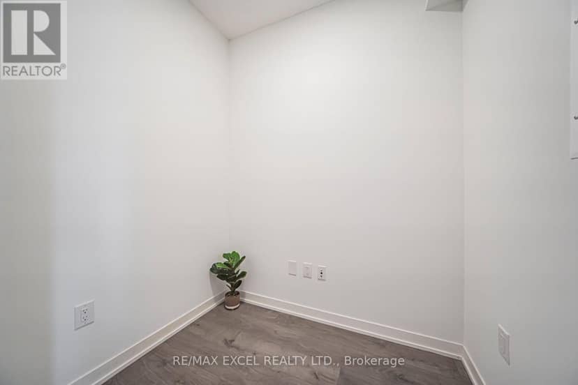 3311 - 20 Richardson Street — photo 10 of 40