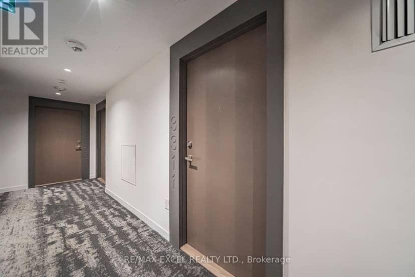 3311 - 20 Richardson Street — photo 6 of 40