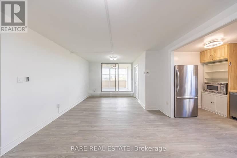 914 - 60 Pavane Linkway — photo 19 of 35