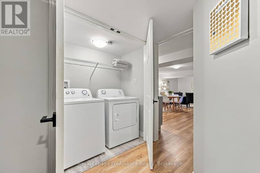 18 Covington Crescent — photo 39 of 40