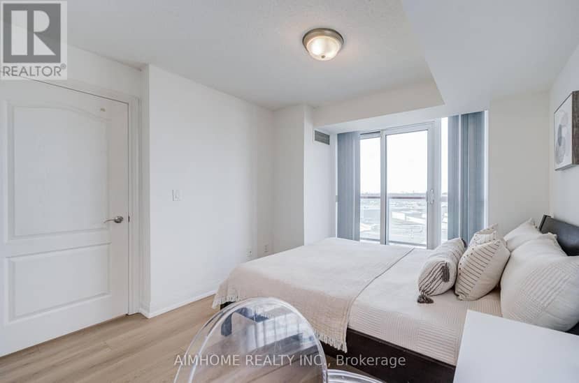 1107 - 60 Brian Harrison Way — photo 17 of 38