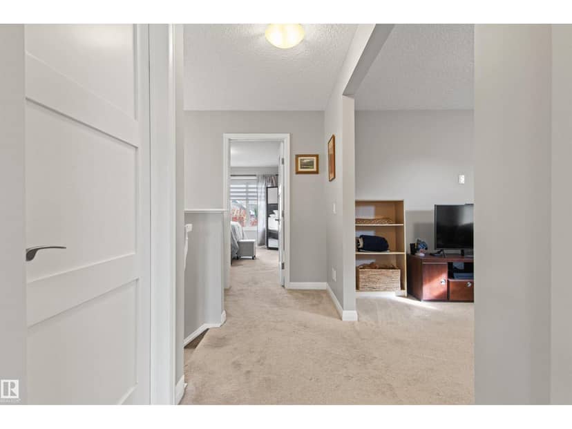 6124 175 AV NW — photo 29 of 40