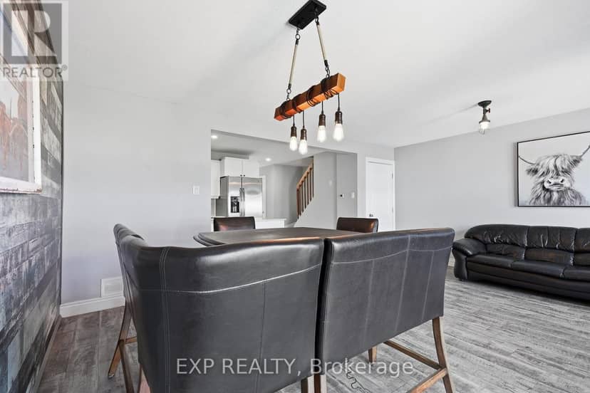 2608 Raymond Street — photo 15 of 40