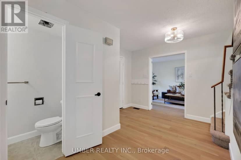 120 Hawk Crescent — photo 19 of 40
