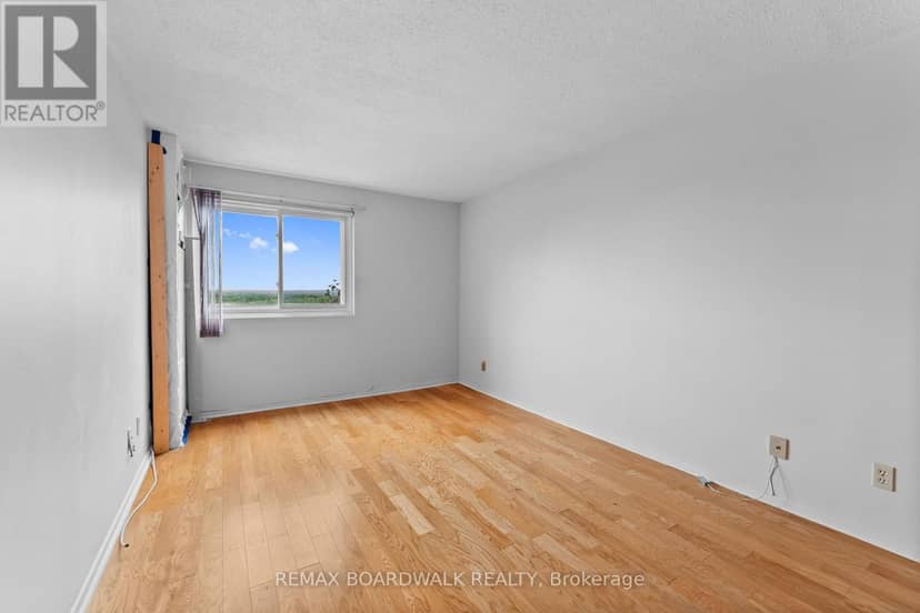 503 - 1599 Lassiter Terrace — photo 17 of 40