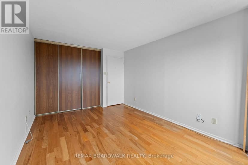 503 - 1599 Lassiter Terrace — photo 18 of 40