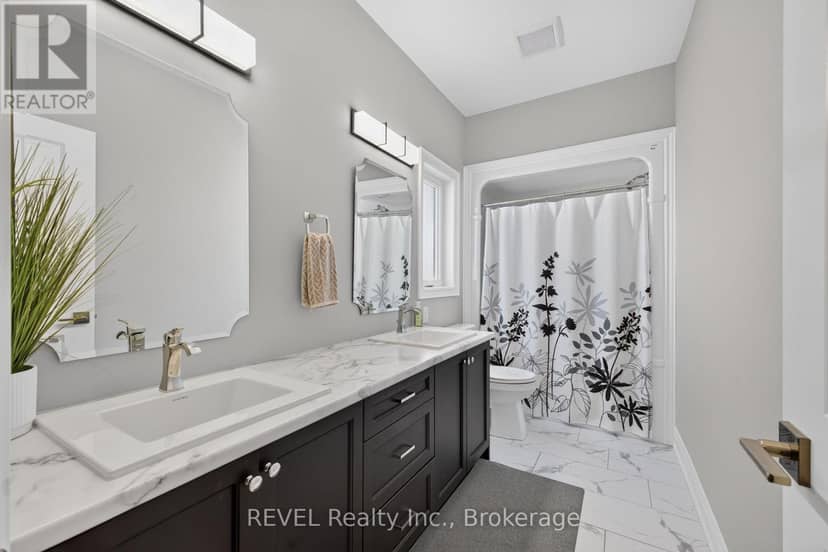 4233 Village Creek Drive — photo 20 of 40