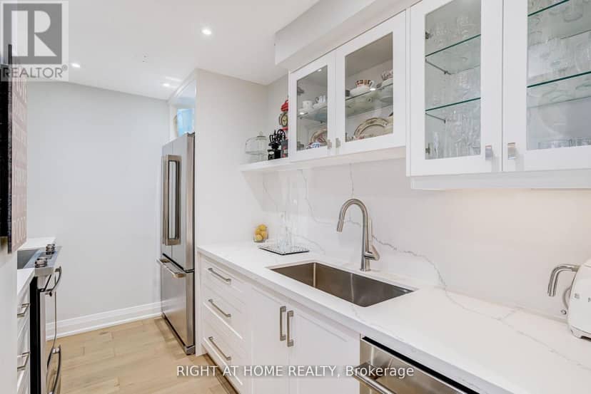 606 - 1333 Bloor Street E — photo 11 of 34