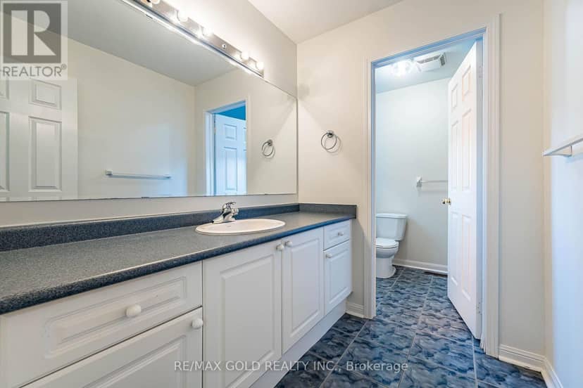 21 Mistybrook Crescent — photo 29 of 40