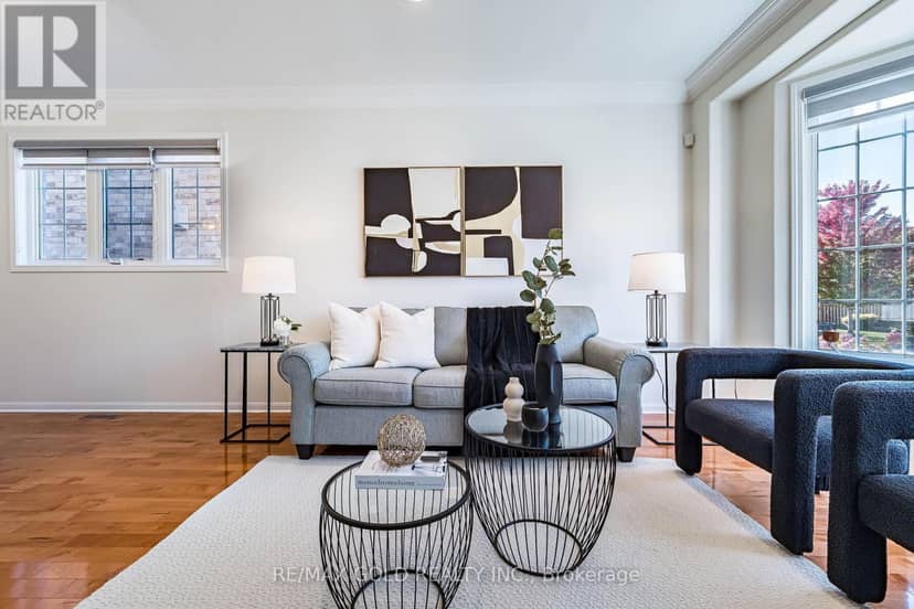 21 Mistybrook Crescent — photo 6 of 40