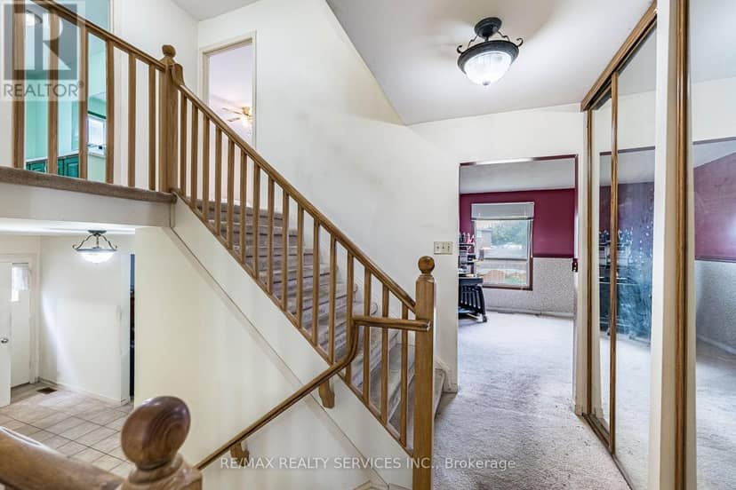 42 Linkdale Road — photo 17 of 28