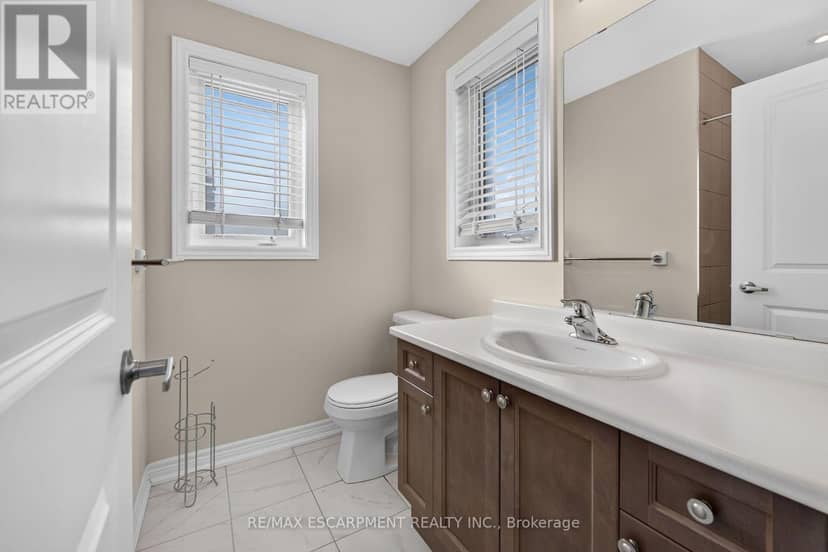 51 - 19 Picardy Drive — photo 34 of 40