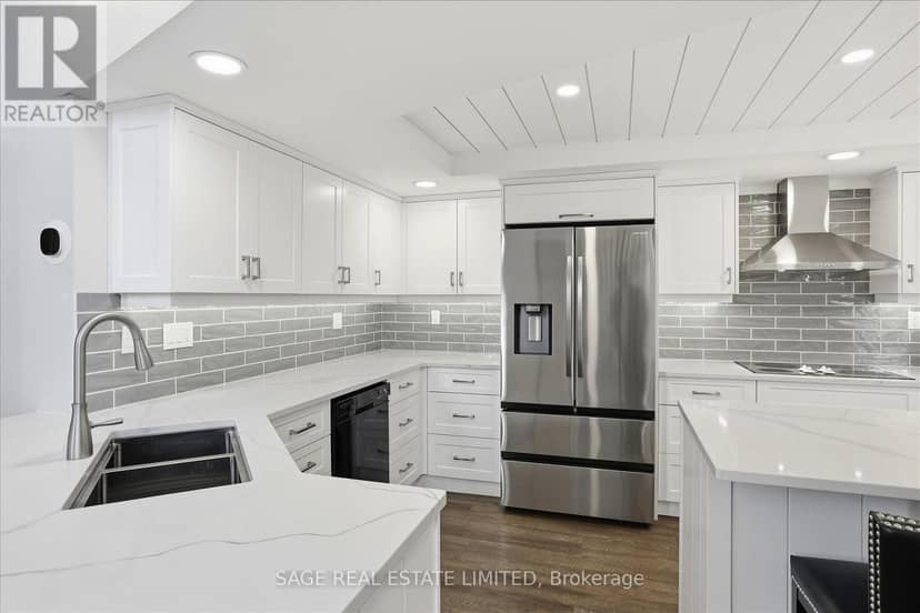401 - 1 Sherwood Street — photo 19 of 40