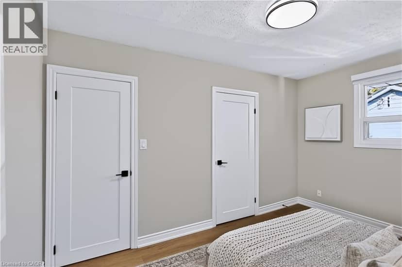 38 DEERHURST Road — photo 12 of 40