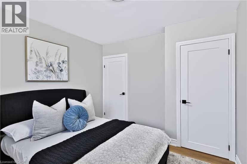 38 DEERHURST Road — photo 14 of 40