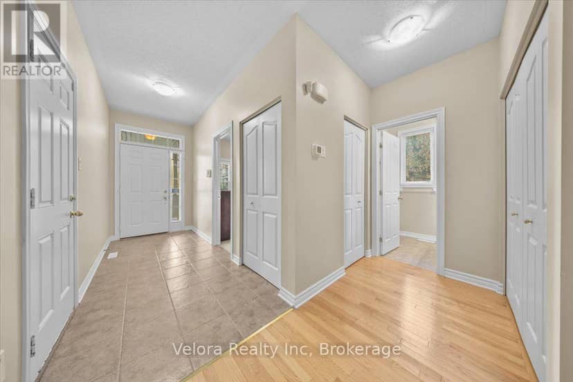 199 Hartsmere Drive, Ottawa, photo 5