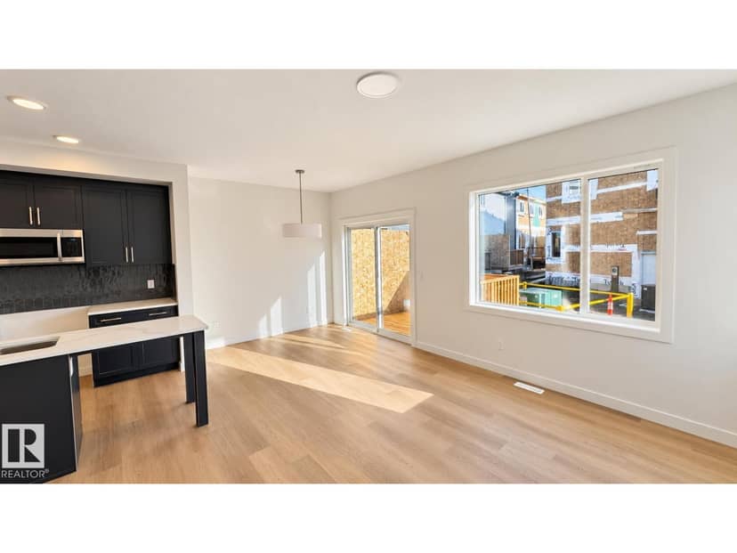 #53 710 Mattson SW, Edmonton, photo 3
