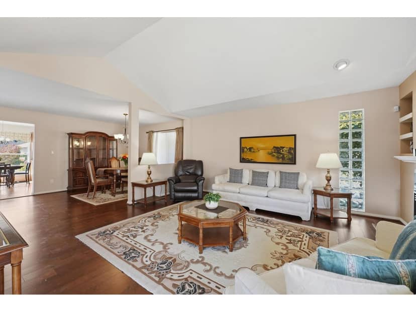 107 10172 141 STREET, Surrey, photo 3