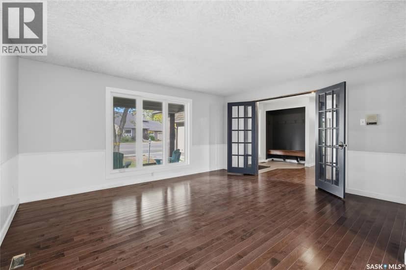 2127 Cunning Crescent E — photo 18 of 40