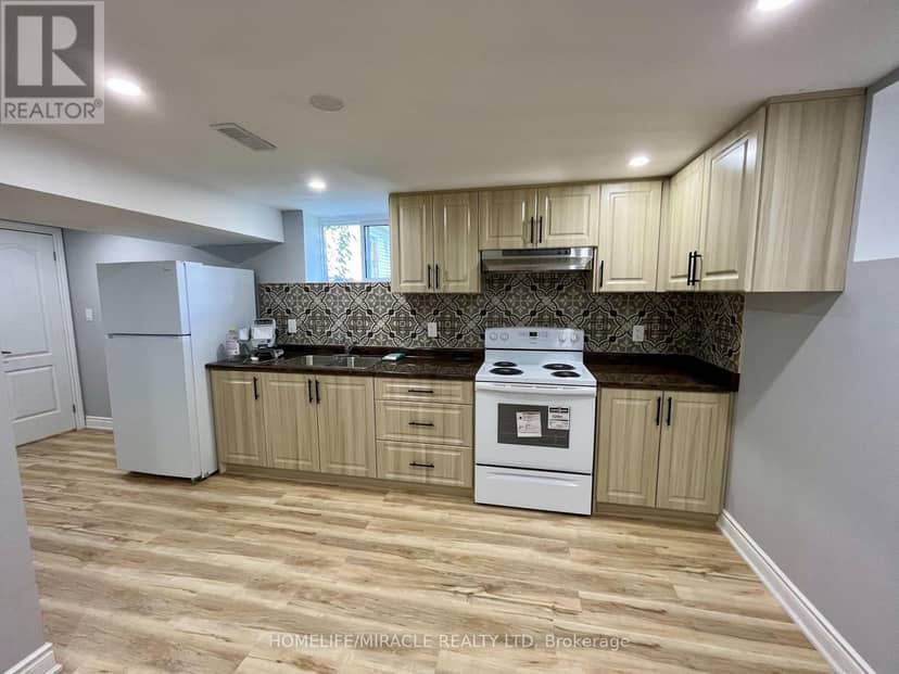 5659 Robinson Street — photo 19 of 24