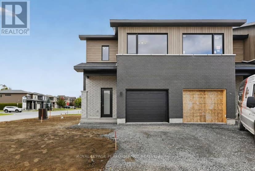 2525 Gray Crescent — photo 1 of 40