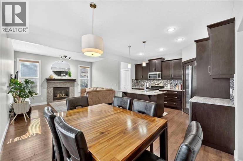 28 Evansborough Gate NW — photo 12 of 40