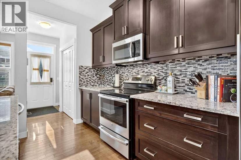 28 Evansborough Gate NW, Calgary, photo 5