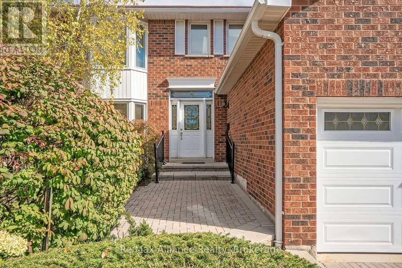2151 Pineview Drive, Oakville, photo 3