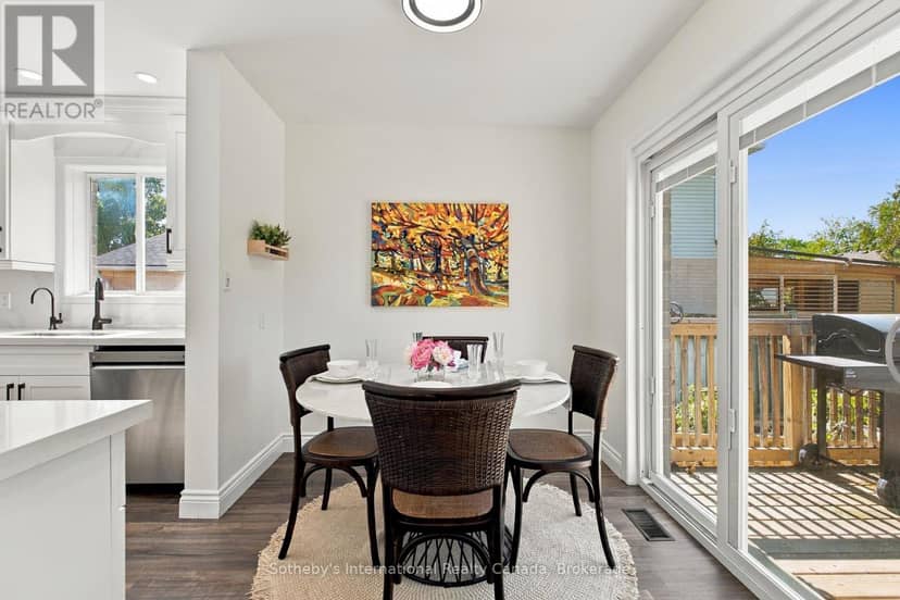 48 Kathleen Street — photo 15 of 37