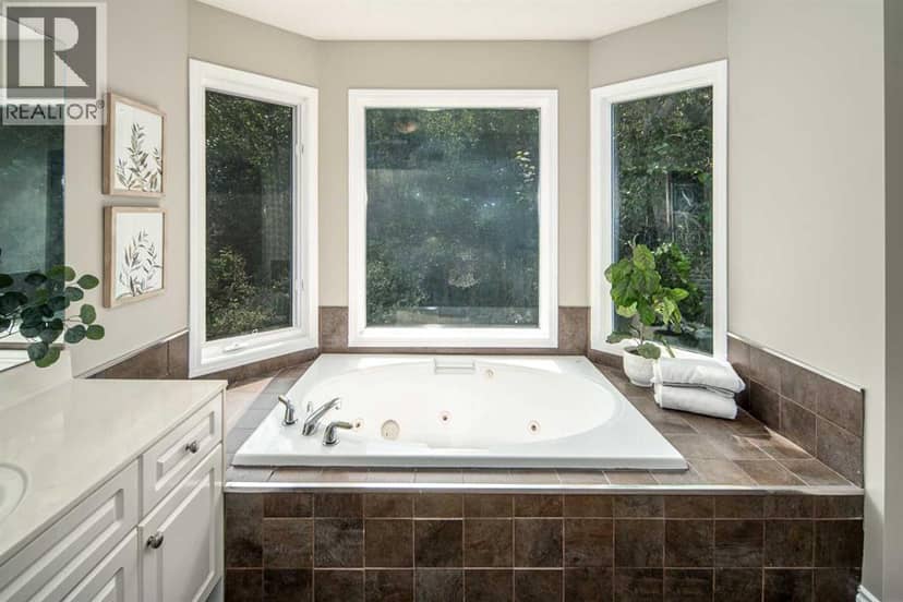 79 Hamptons Heights NW — photo 35 of 40