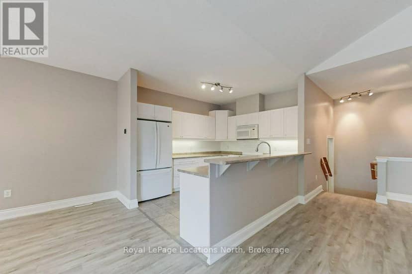 52 Thomas Drive — photo 19 of 39