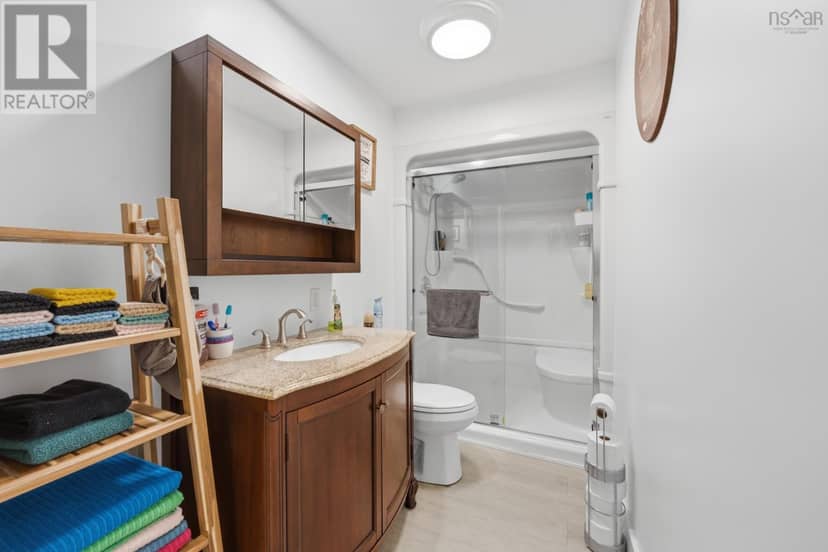 126 King Street — photo 15 of 40