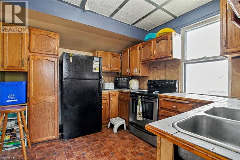 30 HOHNER Avenue — photo 32 of 40