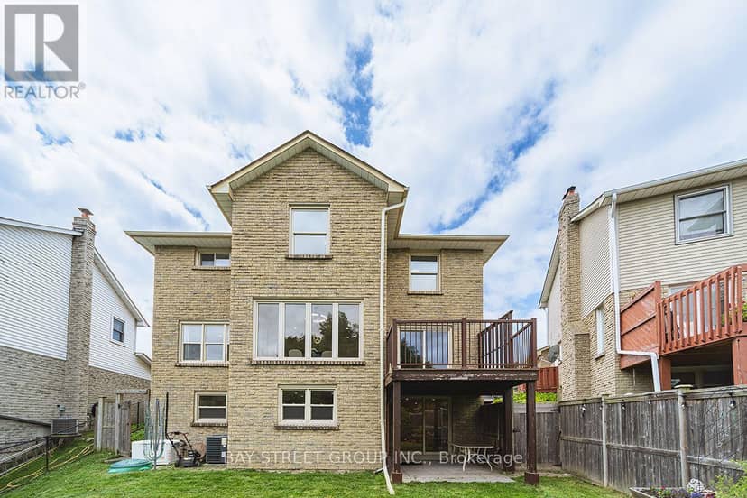 338 Prince Of Wales Drive — photo 20 of 40