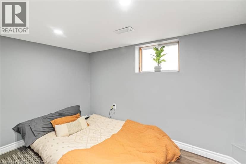 29 WEXFORD Avenue N — photo 29 of 40