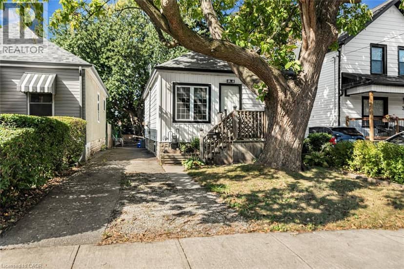 29 WEXFORD Avenue N — photo 2 of 40