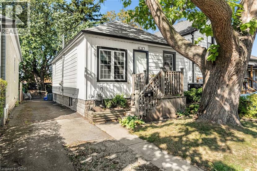 29 WEXFORD Avenue N — photo 5 of 40