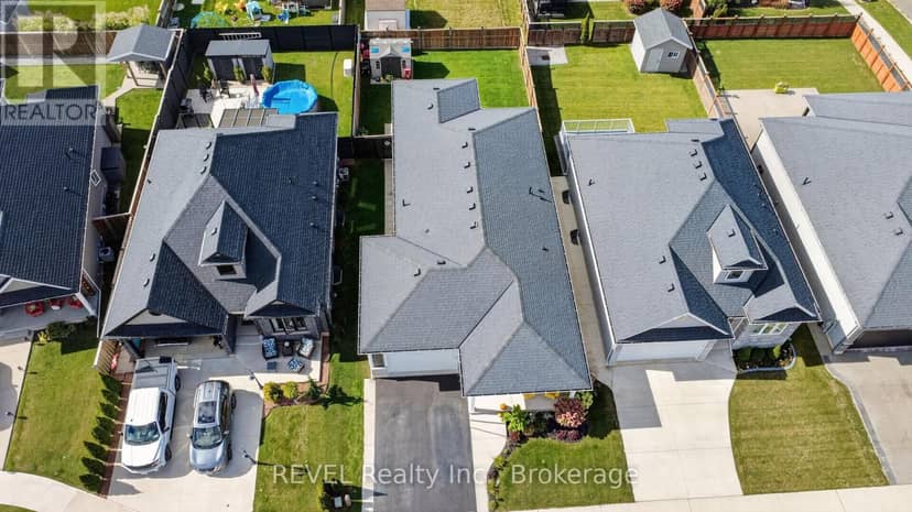 4233 Village Creek Drive — photo 38 of 40